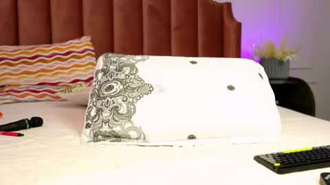 euphoriaelle online show from August 4, 5:52 pm
