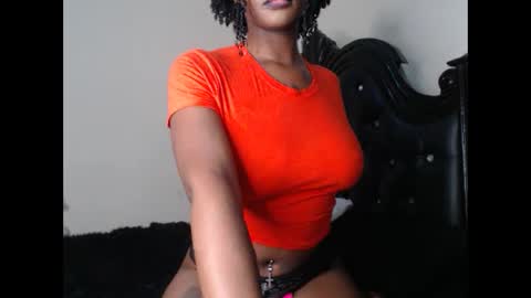 Snapshot of euphoric_cosmos chatting on October 2, 7:24 am euphoria online show from October 2, 7:24 am