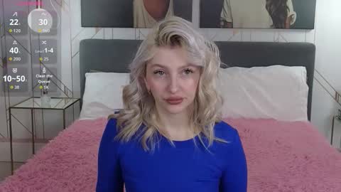 Snapshot of eva__summers chatting on October 19, 4:03 am Eva online show from October 19, 4:03 am