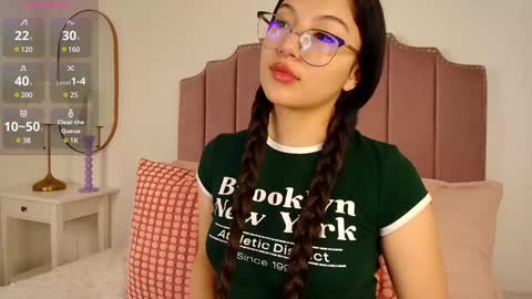 Snapshot of eva_depp chatting on December 20, 11:21 am Evaa Depp online show from December 20, 11:21 am