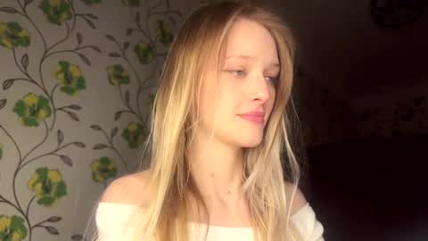 Evvie online show from May 4, 4:11 pm
