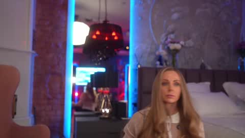 Eva online show from November 16, 8:53 pm