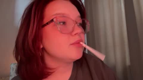 eva_kittenn online show from February 20, 7:32 am