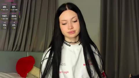 Eva online show from November 5, 6:13 pm