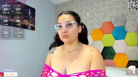 Snapshot of eva_rosse69 chatting on March 2, 12:03 pm Eva online show from March 2, 12:03 pm