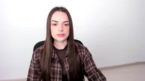 Snapshot of eva_rossee_ chatting on March 3, 9:49 am Eva online show from March 3, 9:49 am