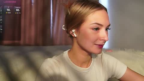 Hello Im Eva online show from January 30, 11:01 am