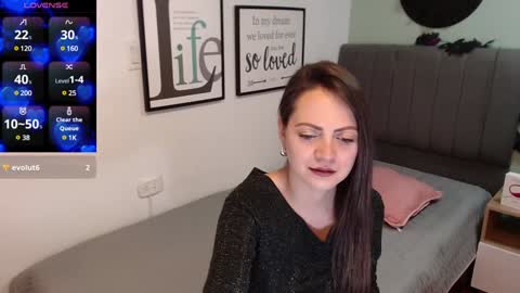 Snapshot of eva_villa chatting on December 17, 1:38 pm Eva online show from December 17, 1:38 pm