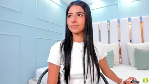 Snapshot of evaa_rose_ chatting on October 10, 9:31 pm Eva online show from October 10, 9:31 pm