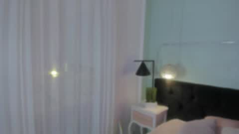 Snapshot of evaa_stevens chatting on September 20, 1:31 pm julieth online show from September 20, 1:31 pm