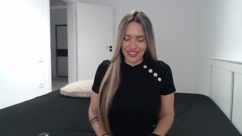 EvaBomb online show from January 29, 9:17 pm