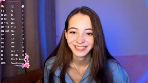 evabradly online show from November 5, 6:57 pm