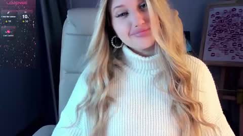 Eva  online show from March 11, 2:10 am