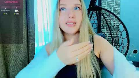 Eva  online show from September 25, 3:27 am