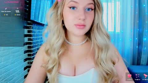 Eva  online show from October 14, 4:48 am