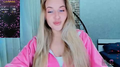 Eva  online show from October 29, 10:52 am