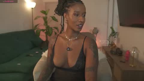 evajacksss_ online show from July 12, 5:47 pm