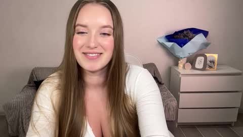 Snapshot of evajuly chatting on October 8, 8:13 pm Eva online show from October 8, 8:13 pm