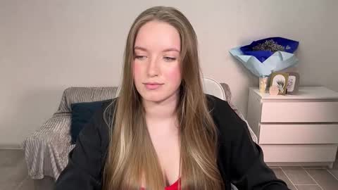 Snapshot of evajuly chatting on September 12, 9:11 pm Eva online show from September 12, 9:11 pm