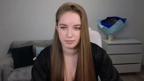 Snapshot of evajuly chatting on January 1, 12:00 pm Eva online show from January 1, 12:00 pm