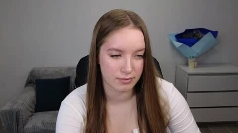 Snapshot of evajuly chatting on December 27, 5:42 am Eva online show from December 27, 5:42 am