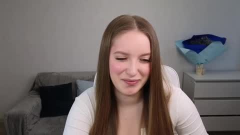 Snapshot of evajuly chatting on February 25, 7:20 am Eva online show from February 25, 7:20 am