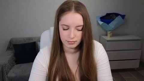 Snapshot of evajuly chatting on January 5, 4:25 am Eva online show from January 5, 4:25 am