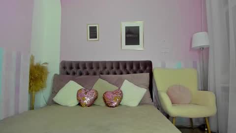 Snapshot of evalaniss chatting on October 13, 3:31 am Eva online show from October 13, 3:31 am