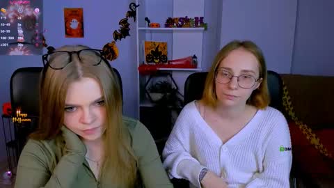 evalora online show from November 3, 8:24 pm