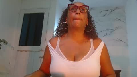 Snapshot of evamills1 chatting on September 15, 8:27 pm Eva Mills online show from September 15, 8:27 pm
