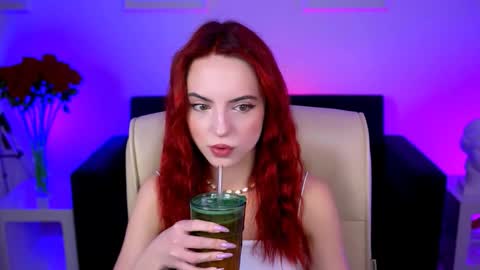 Snapshot of evanellson chatting on September 15, 12:13 pm Eva online show from September 15, 12:13 pm