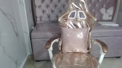 Evamgeline online show from November 27, 1:25 pm