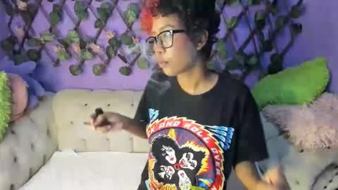 Snapshot of evangely15_ chatting on September 17, 11:30 am evangely15_ online show from September 17, 11:30 am