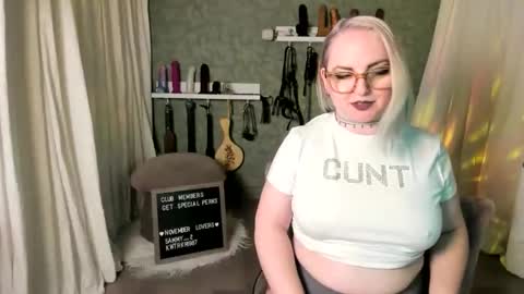 Evan Harlowe online show from December 19, 11:19 pm