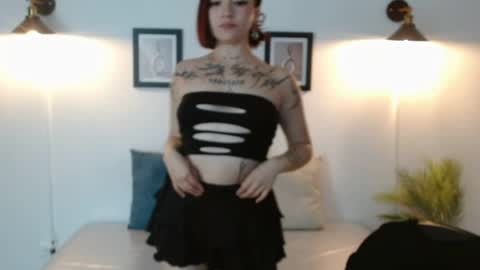 Evanssa lx online show from April 20, 8:45 pm