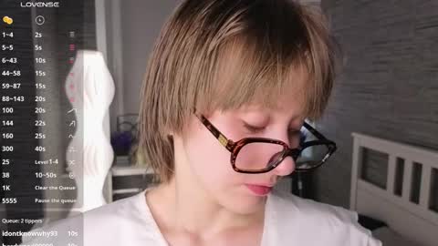 Eva online show from April 10, 7:20 pm