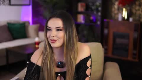 Snapshot of evasunderland chatting on February 16, 9:38 pm Eva online show from February 16, 9:38 pm