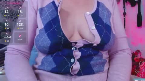 Eve Blue  friends. IG eve blue77 TW EveBlue 1 OF eveblue7 online show from January 6, 12:03 am