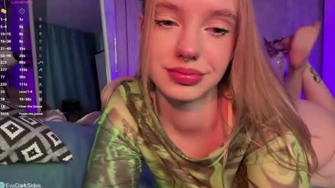 evedarkside online show from April 17, 8:38 am