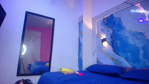 Snapshot of evelin_thompsson chatting on September 17, 3:15 am cielo online show from September 17, 3:15 am