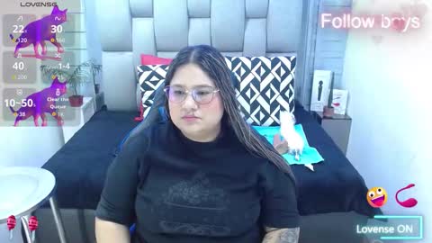 evelin zaens online show from December 19, 5:32 am