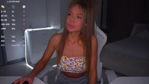 Evelina online show from November 14, 4:07 pm