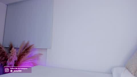 Evelyn online show from January 28, 1:08 am