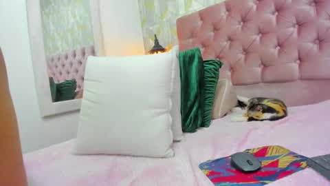 evelyn_morgan1 online show from December 4, 12:19 am