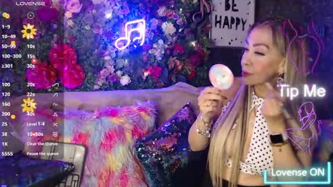Snapshot of evelynagrey chatting on February 3, 2:58 am EvelynaGrey online show from February 3, 2:58 am