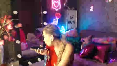 Snapshot of evelynagrey chatting on December 14, 2:55 am EvelynaGrey online show from December 14, 2:55 am
