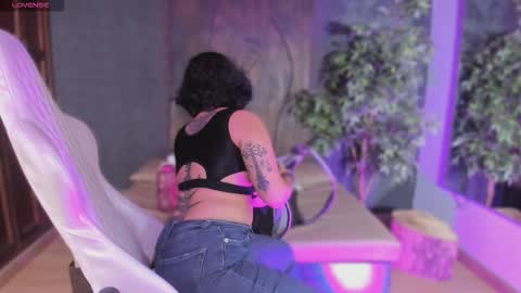  Evelyn  online show from November 16, 5:13 pm