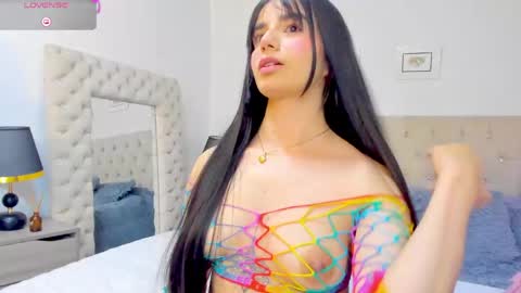 Evelyn online show from May 14, 2:06 am