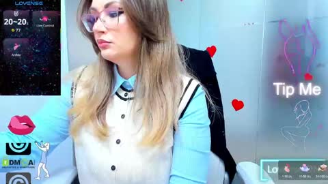 evelyne_rose online show from April 17, 5:09 am