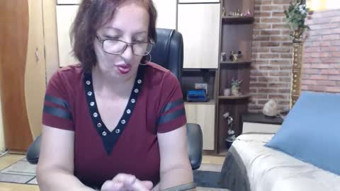 Snapshot of evelynequeen chatting on September 25, 6:23 am Eve online show from September 25, 6:23 am